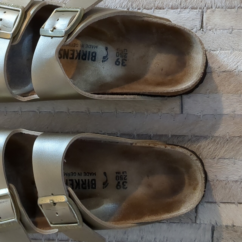Birkenstock Women's Arizona Gold Sandals - Picture 4 of 8